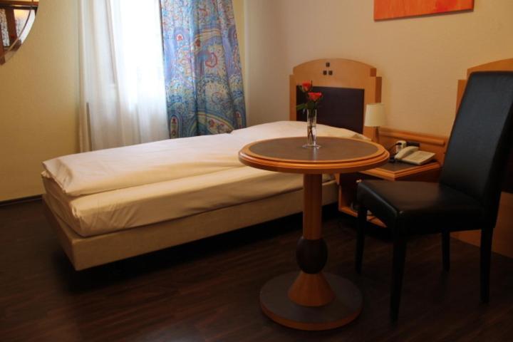 Hotel Zum Löwen Bad Homburg vor der Höhe Zimmer foto